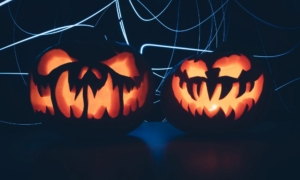 glowing Halloween pumpkin heads