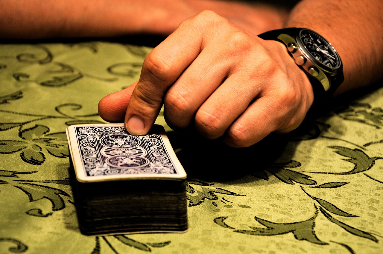 Mastering Online Poker: Creating a Winning Strategy for Sit and Go Tournaments - Image