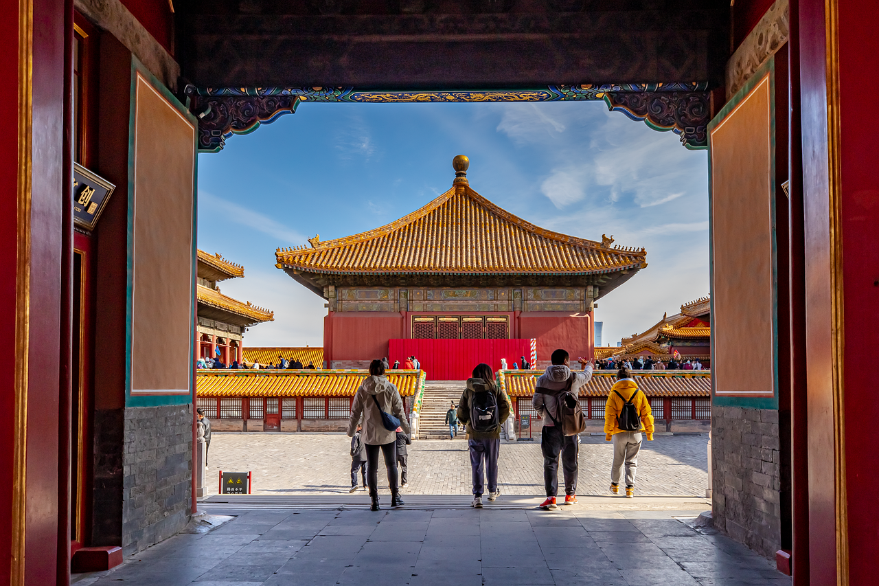 How Casino Resorts Shape the Wealthiest Individuals in Las Vegas 2025 - Image