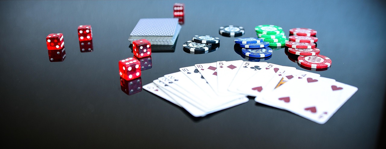 Understanding the Flow of Online Poker: Reading the Game - Image