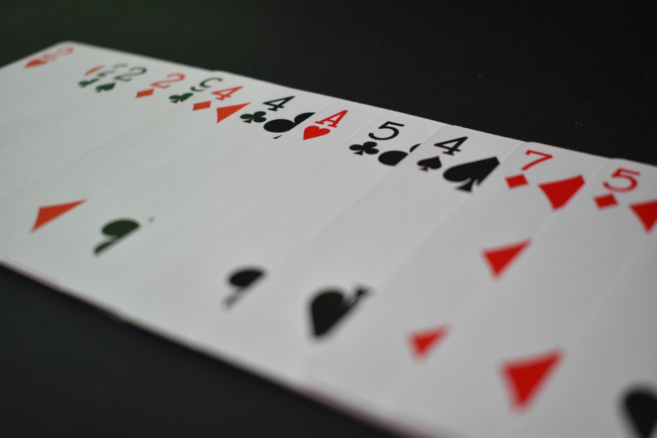 Mastering Effective Gambling Strategies: Essential Tips to Become a Better Player | 10BET Mastering Effective Gambling Strategies: Essential Tips to Become a Better Player | 10BET - Image