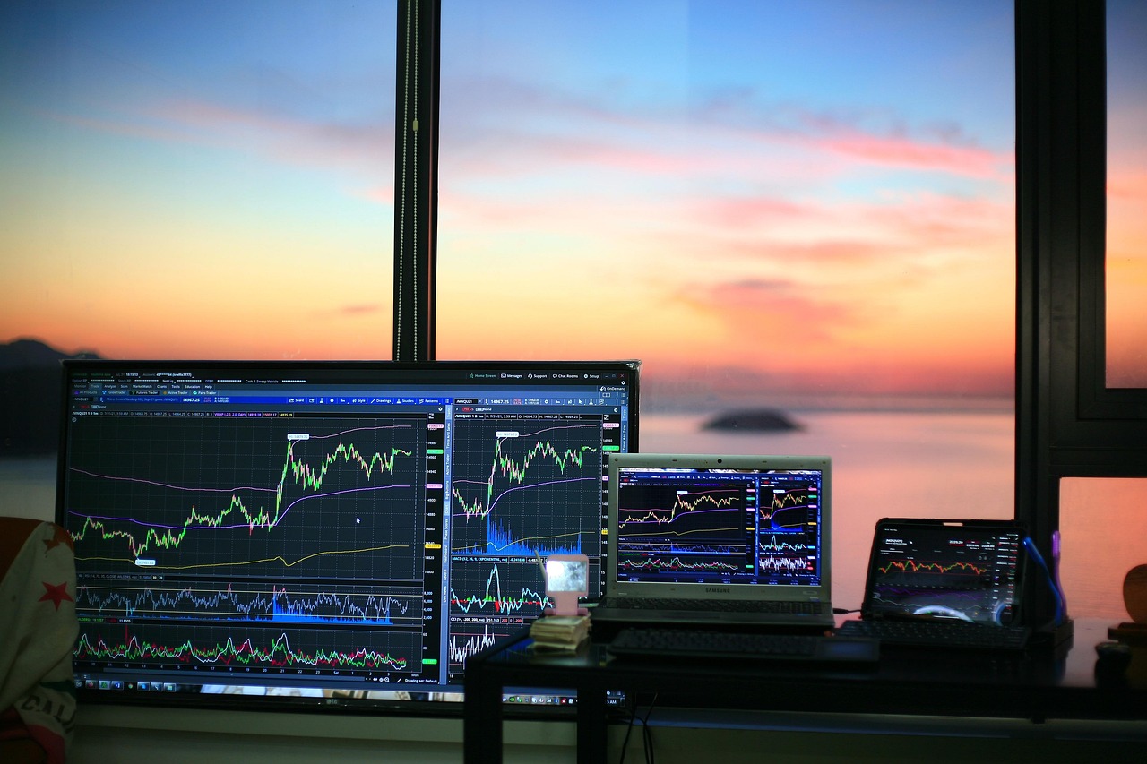 How to Leverage Analytics for Smart Crypto Betting - Image