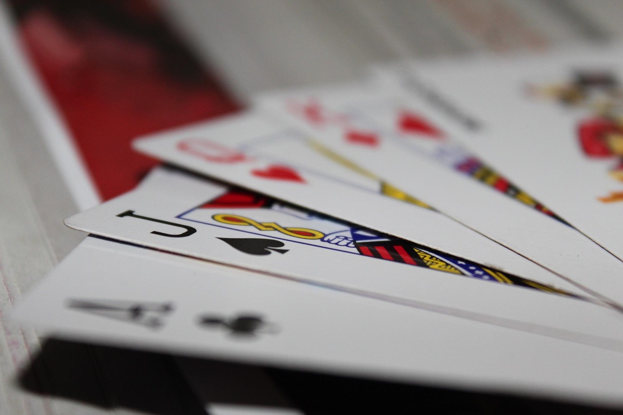 Mastering Online Poker: Creating a Winning Strategy for Sit and Go Tournaments - Image