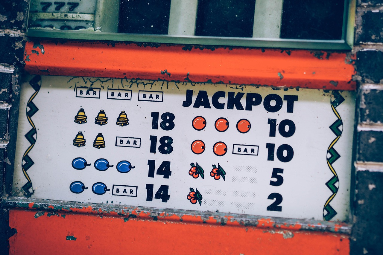 How to Maximize Your Fun and Strategy When Playing Slot Machines | 10BET - Image