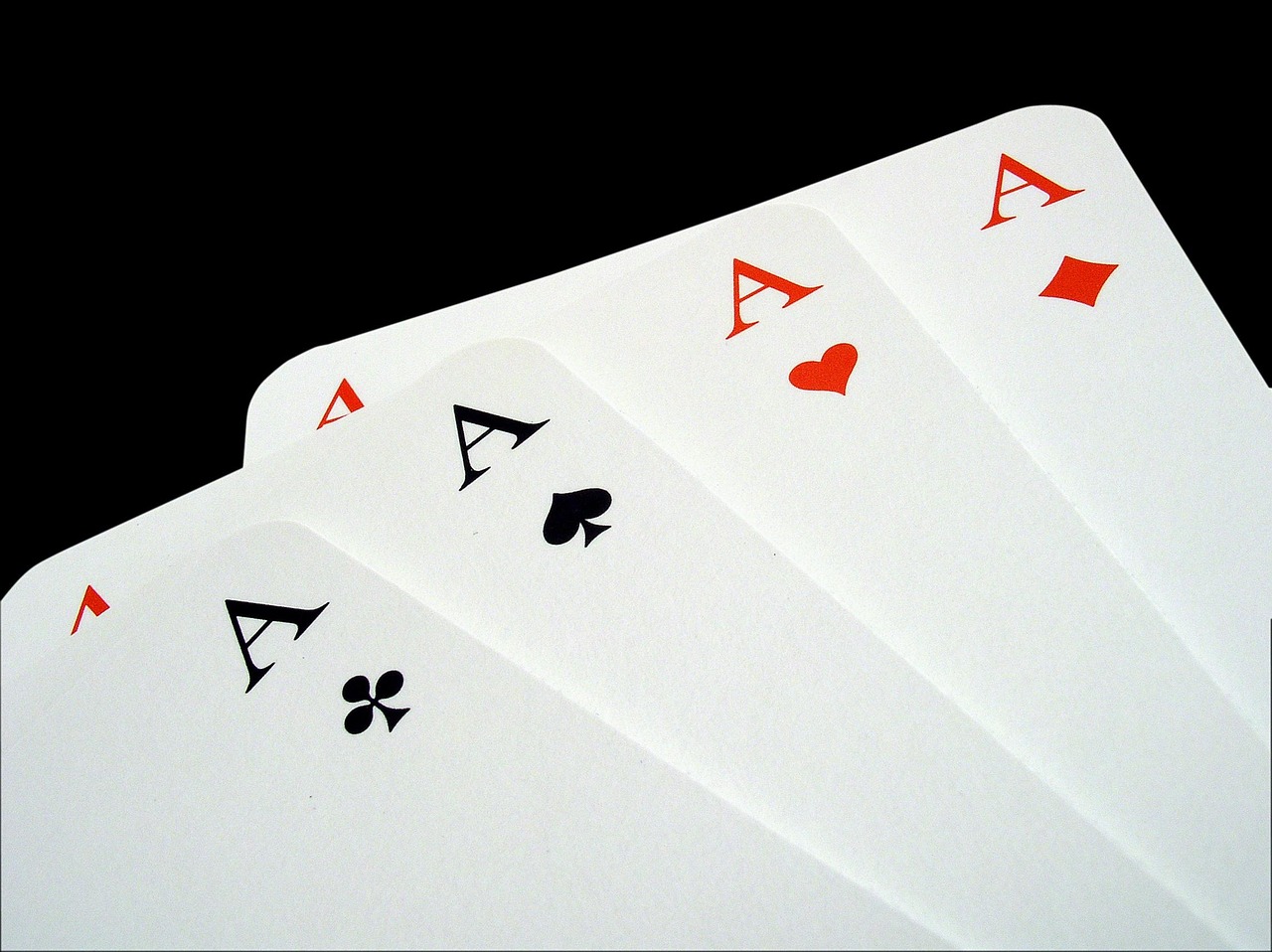 Major Scandal Leads to €8.4 Million Fine for Gambling Compliance Failures at Olympic Casino Group - Image